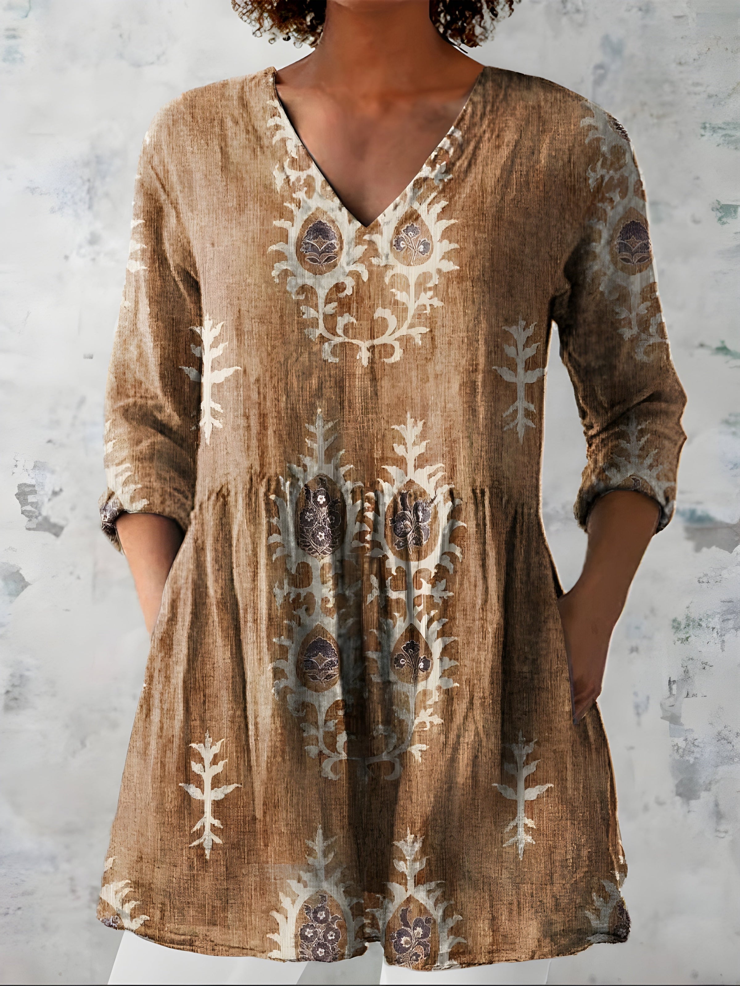 Everly | Long Blouse with V-Neck