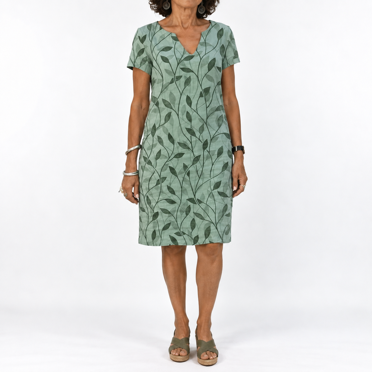 Georgina | Graceful V-Neck Midi Dress
