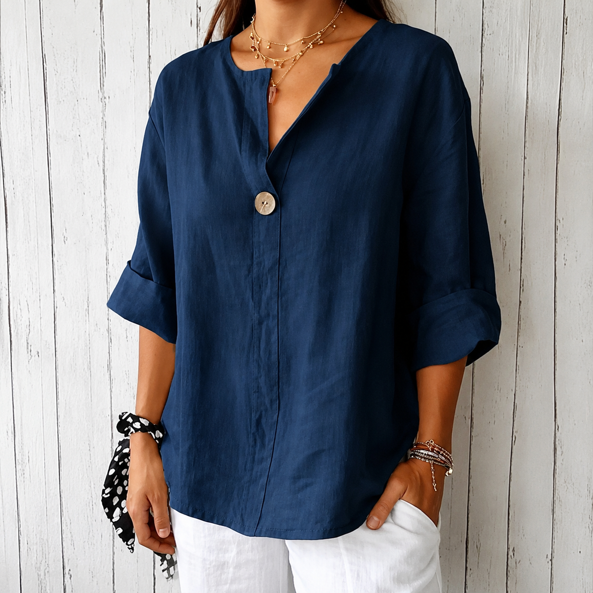 Zamma | Relaxed V-Neck Top