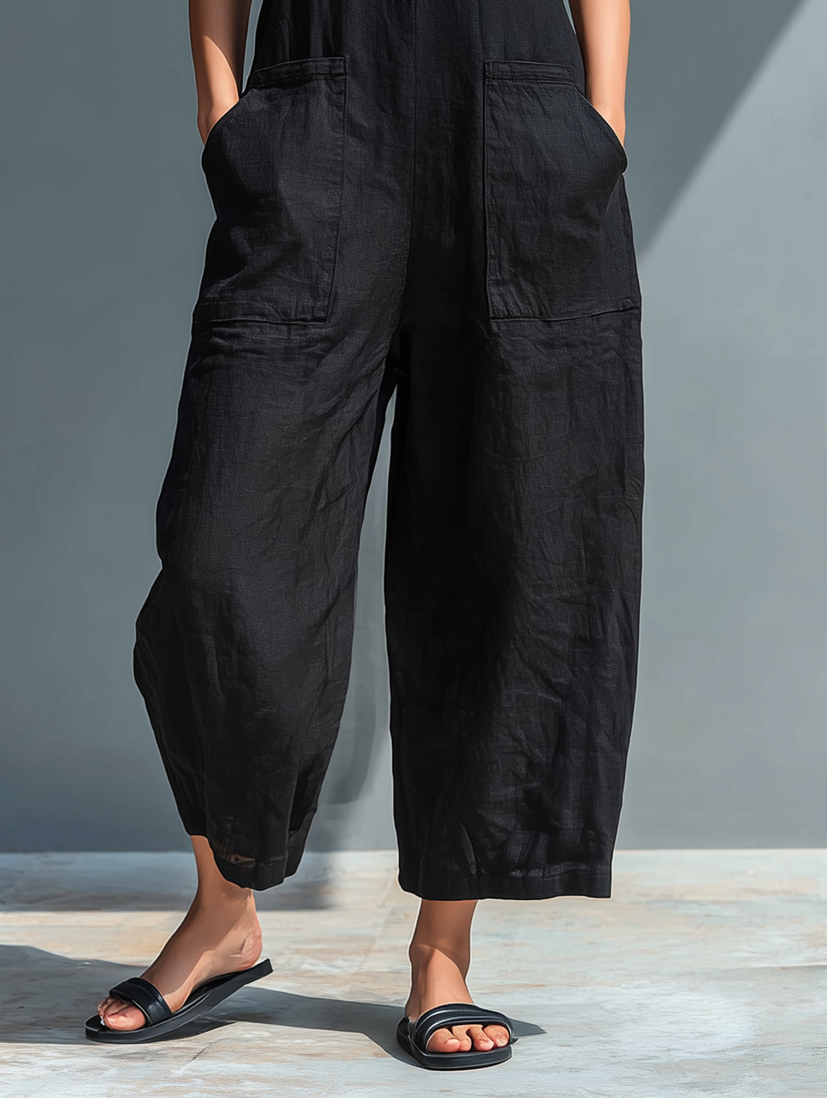 Barbara - Minimalistic Stand-collar Sleeveless Jumpsuit